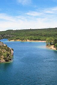 Lac et plage d'Artignosc