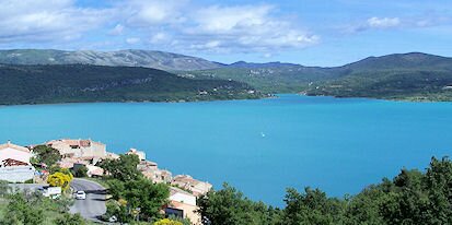 Vue générale du lac de Sainte Croix